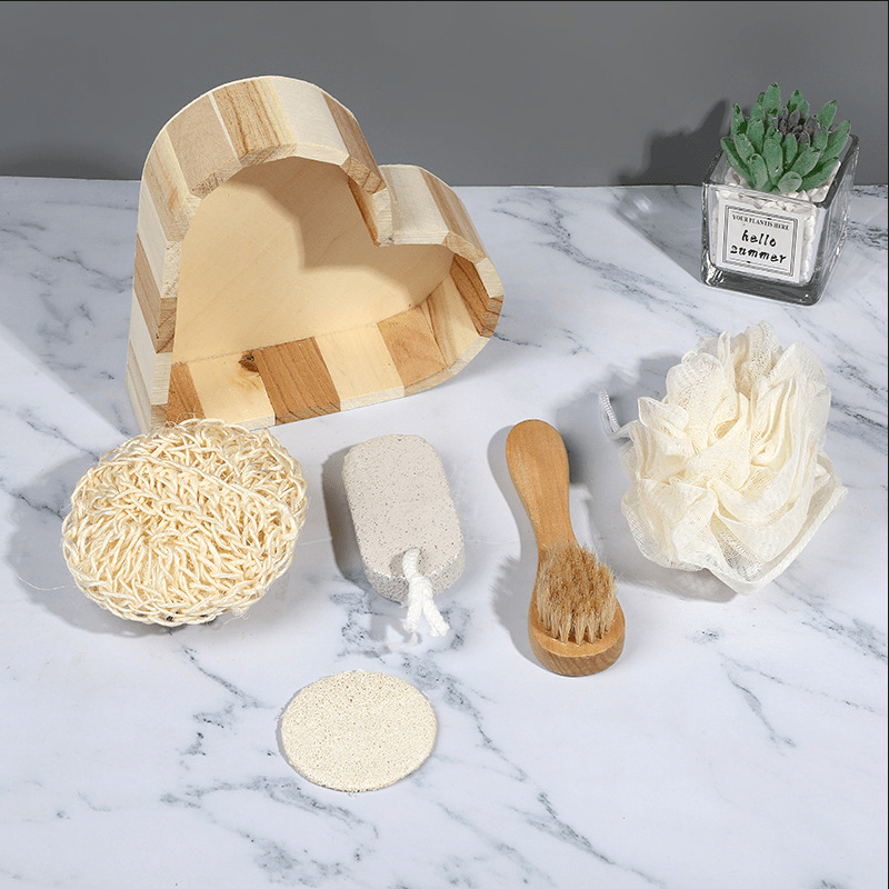 5pcs Heart-Shaped Bath Tool Set Bamboo Includes Sisal Brush, Loofah Slices, Face Scrubber, Exfoliating Gloves & Pumice Stone —Spa Gift Basket、 Mystery Santa Bath Set New Year Gift