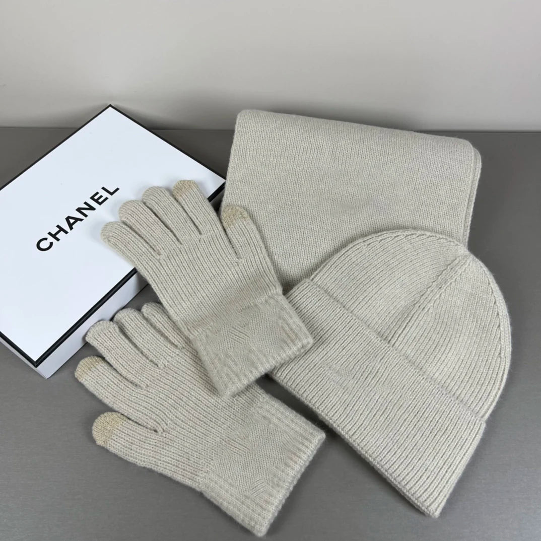 The Feel Is Absolutely Amazing! Super Cozy and Comfortable ~ You Really Need This Set This Winter