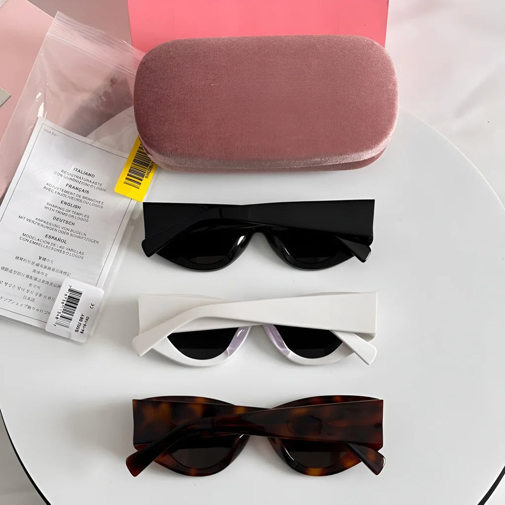 Fashionable Trendy Sunglasses in Classic Colors with UV Protection Chic Eyewear Accessory for All - Season Wear