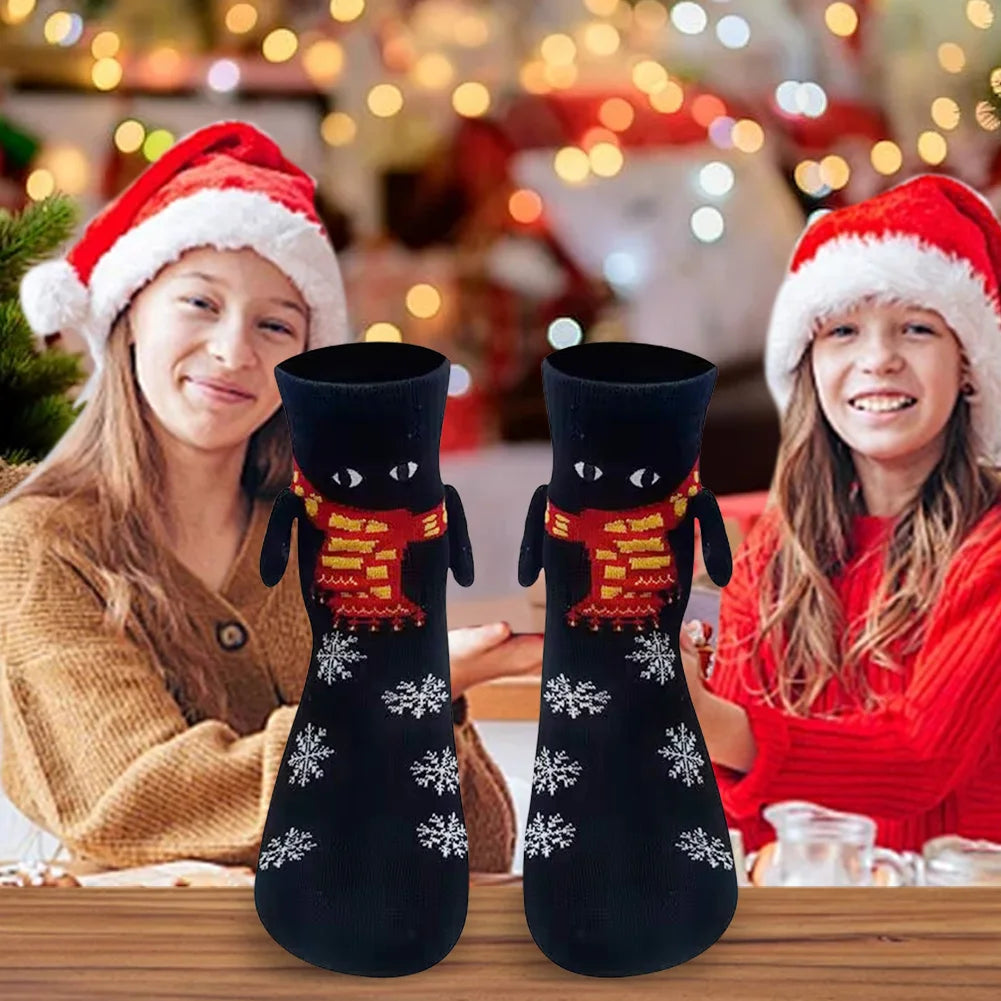 Christmas Magnetic Holding Hands Socks Soft Warm Unisex Couple Socks Christmas Socks Novelty Xmas Crew Socks for Women Men